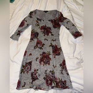 NW Grey with red flowers, super soft, 3/4 sleeve dress, great for cooler months.